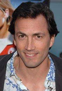 Andrew Shue