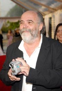 Leon Ichaso