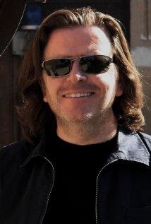 Simon West