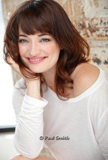 Laura Michelle Kelly