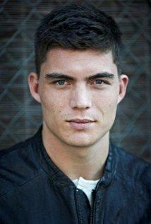 Zane Holtz