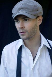 Patrick Flueger