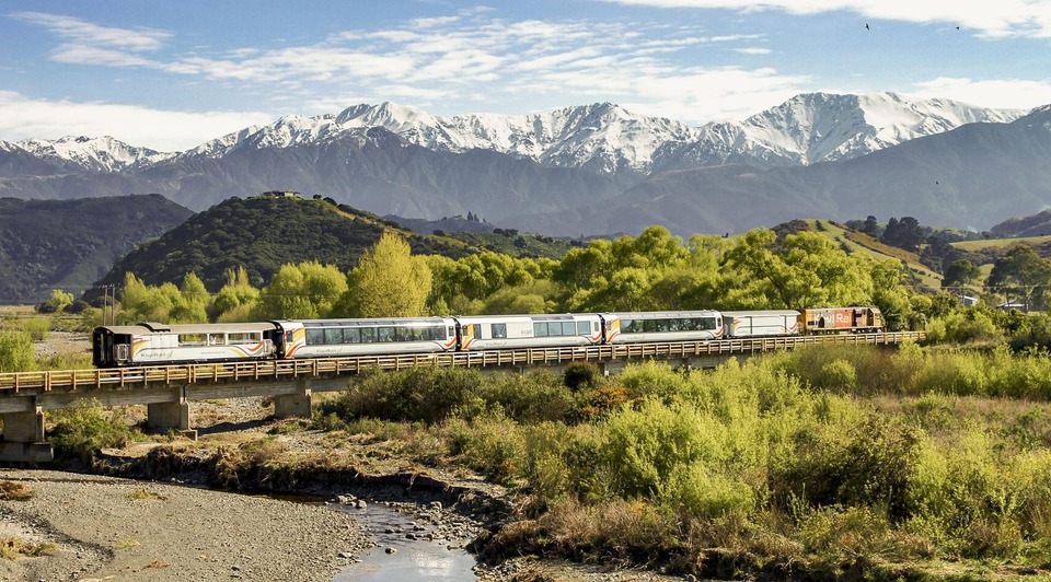 Serije  Vlakom kroz Novi Zeland