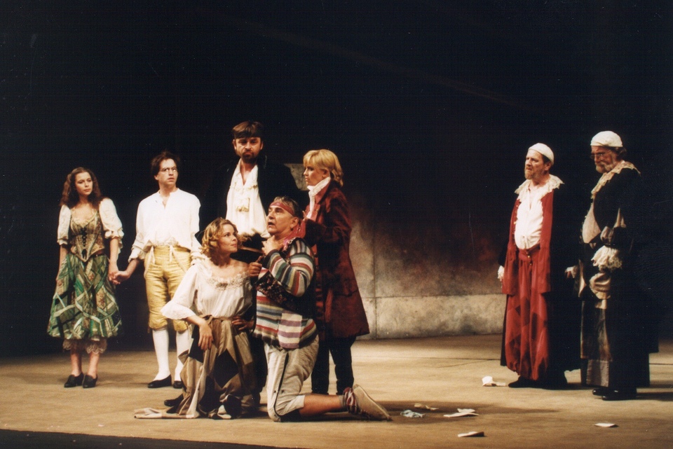 The best czech art movies from year 2000 online