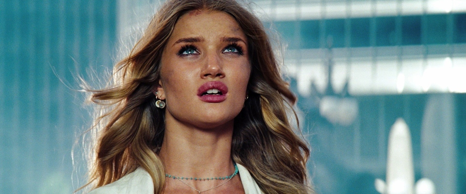 Rosie Huntington-Whiteley - Transformers: Dark of the Moon
