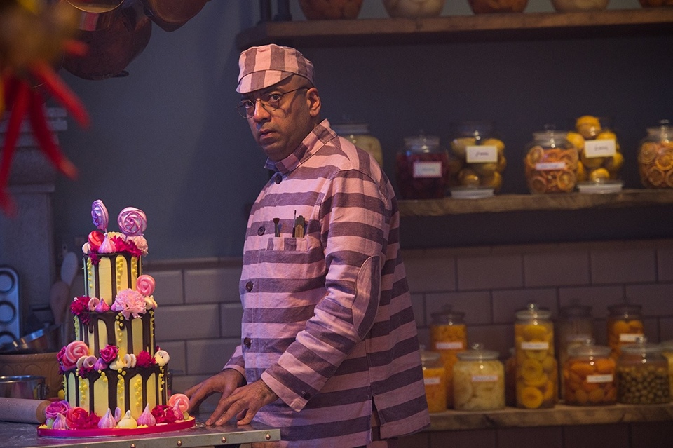 Aaron Neil - Paddington 2