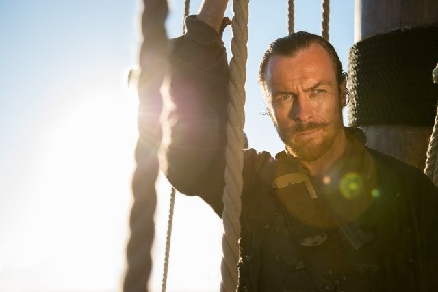 Toby Stephens - Černé vlajky