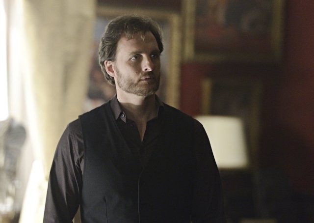 Greg Bryk - Bitten