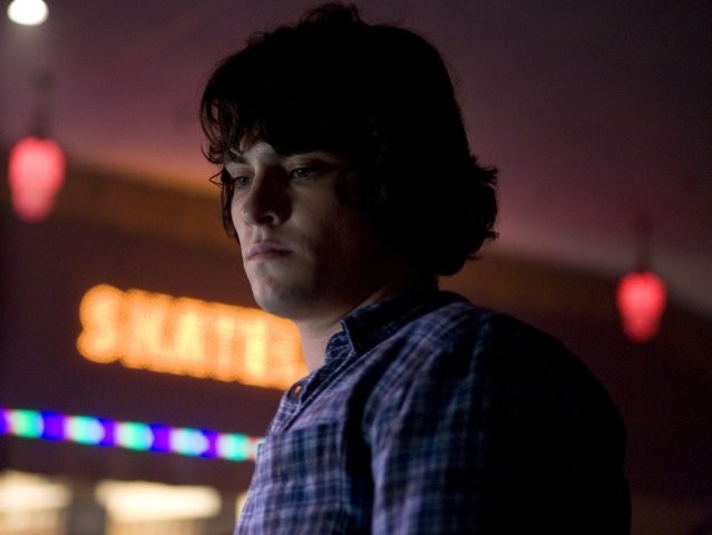 Shiloh Fernandez - Skateland