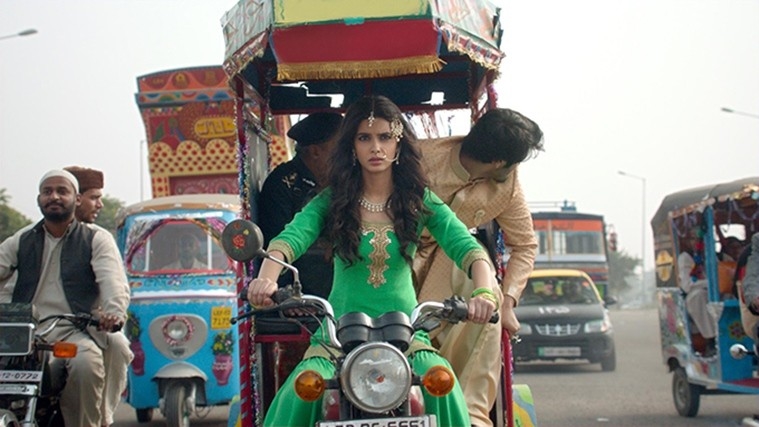 Diana Penty - Happy na útěku