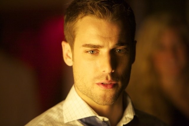 Dustin Milligan - Entitled