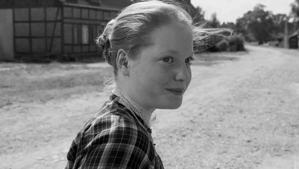 Leonie Benesch - Biała wstążka