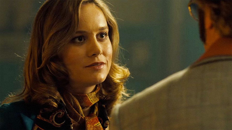 Brie Larson - Křížová palba