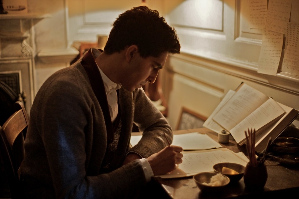 Dev Patel - Muž, který poznal nekonečno