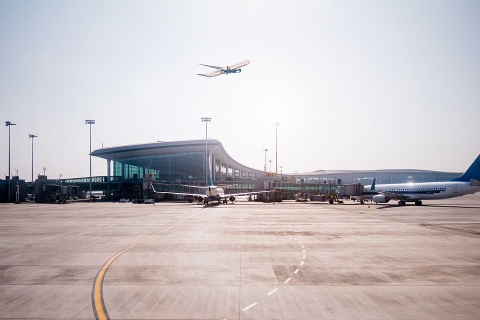 Documentary X-Ray Mega Airport