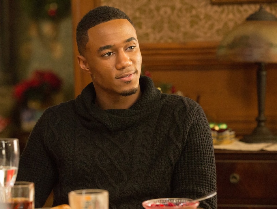 Jessie Usher - Almost Christmas