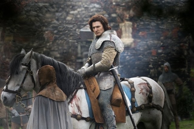 Aneurin Barnard - Bílá královna