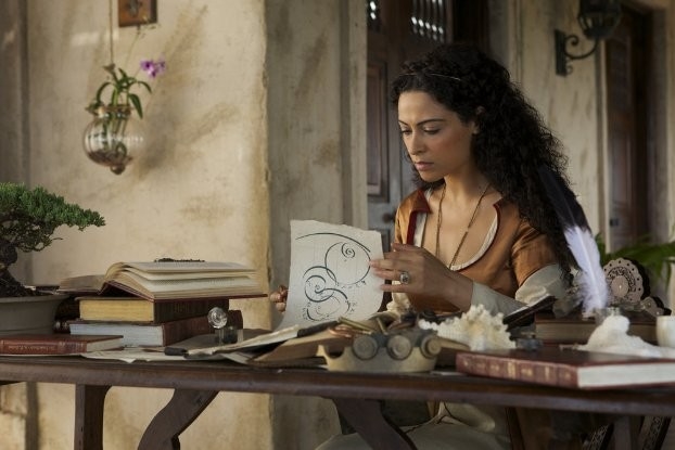 Yasmine Elmasri - Crossbones