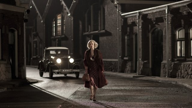 Sylvia Hoeks - Hříšní lidé města Oss