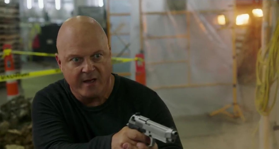 Michael Chiklis - 10 Minutes Gone