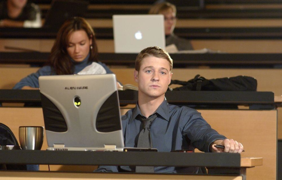 Benjamin McKenzie - 88 minut