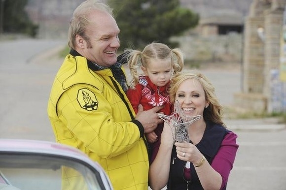 Leigh Allyn Baker - Good Luck Charlie, It's Christmas!