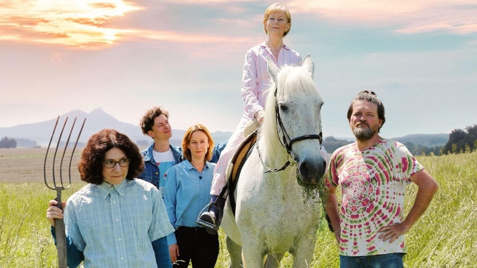 38 європейських комедій з року 2022 онлайн