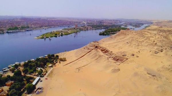 Egyptian Tomb Hunting