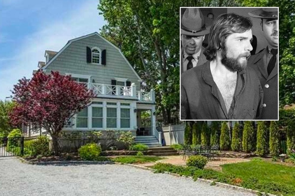 Документ Amityville Horror House