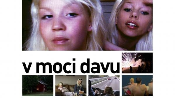 V moci davu