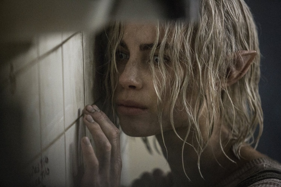 Lucy Fry - Bright