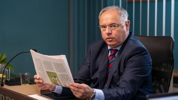 Ktoś tu kłamie?