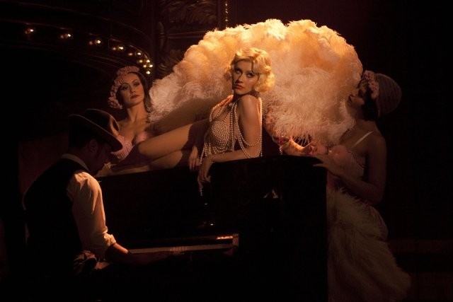 Christina Aguilera - Burlesque