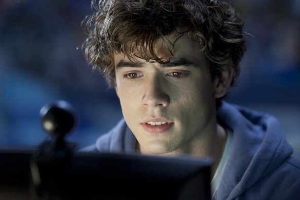Jamie Blackley - U Want Me 2 Kill Him?