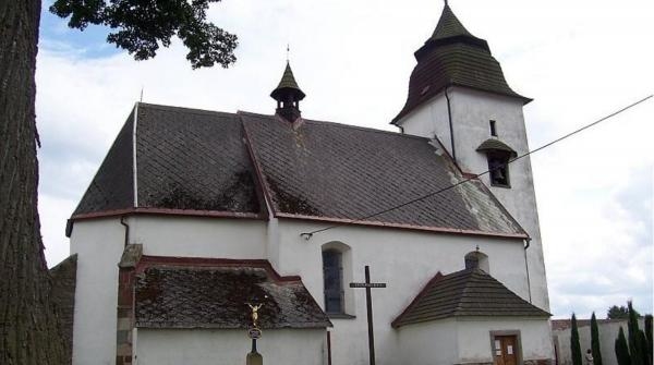 Mše svatá z kostela Nanebevzetí Panny Marie v Číhošti