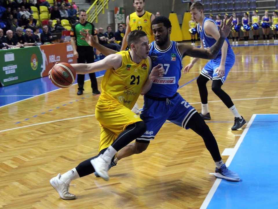 Basketbal: BK Olomoucko - BK Opava