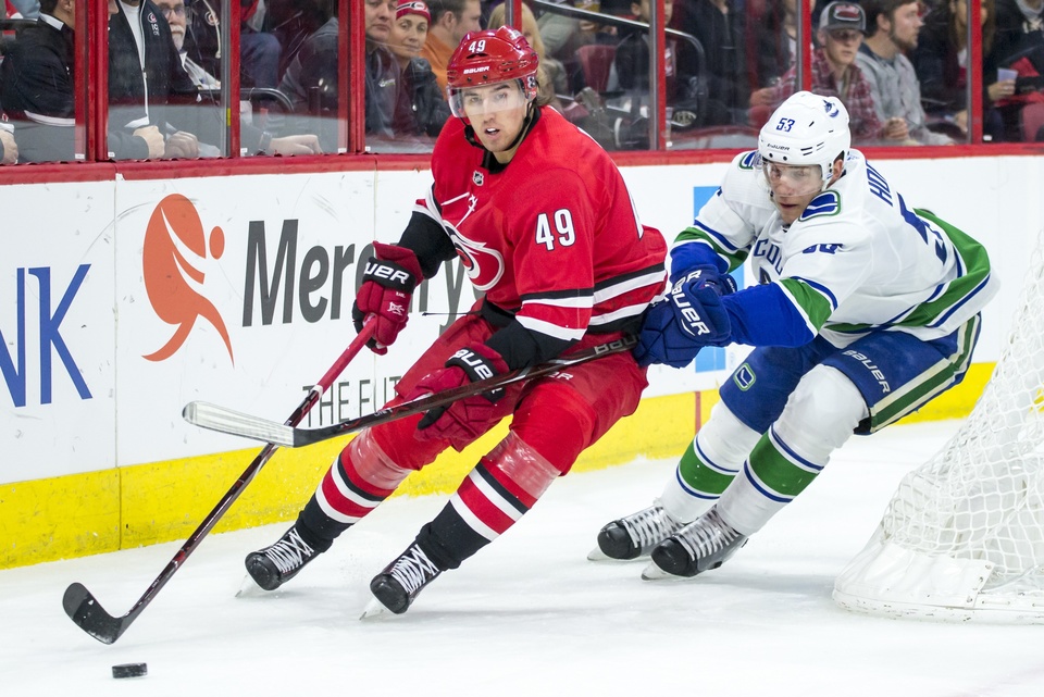Vancouver Canucks - Carolina Hurricanes
