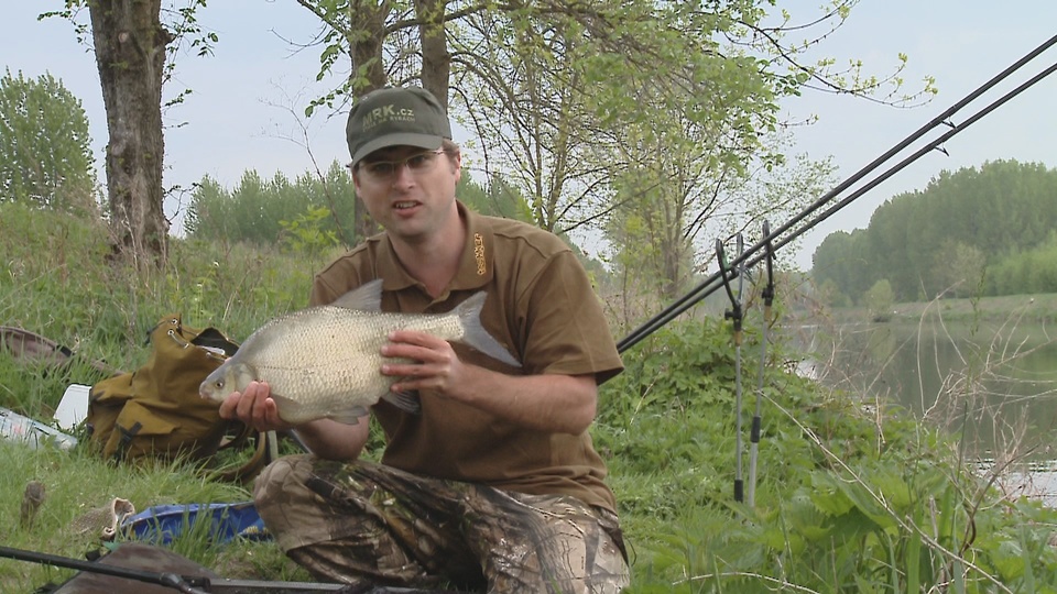 Documentary Match Fishing - Základy lovu cejnů