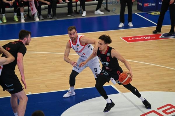 Basketbal: Louda Auto FINAL 8