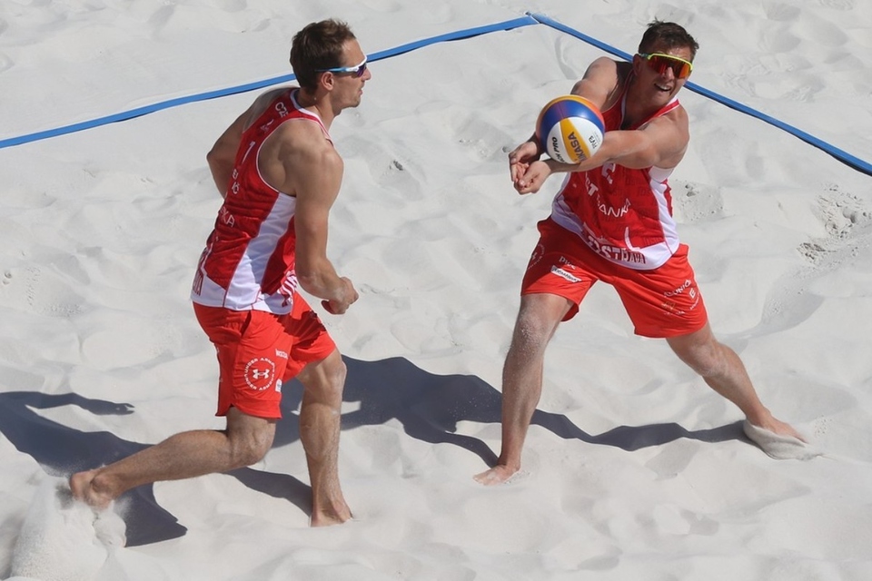 Plážový volejbal: Perušič / Schweiner (CZE) - Crabb Tr. - Brunner (USA)