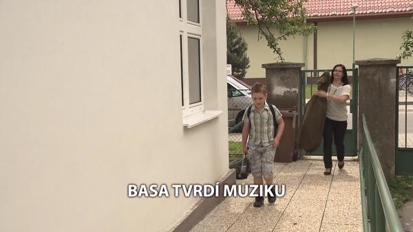 Basa tvrdí muziku