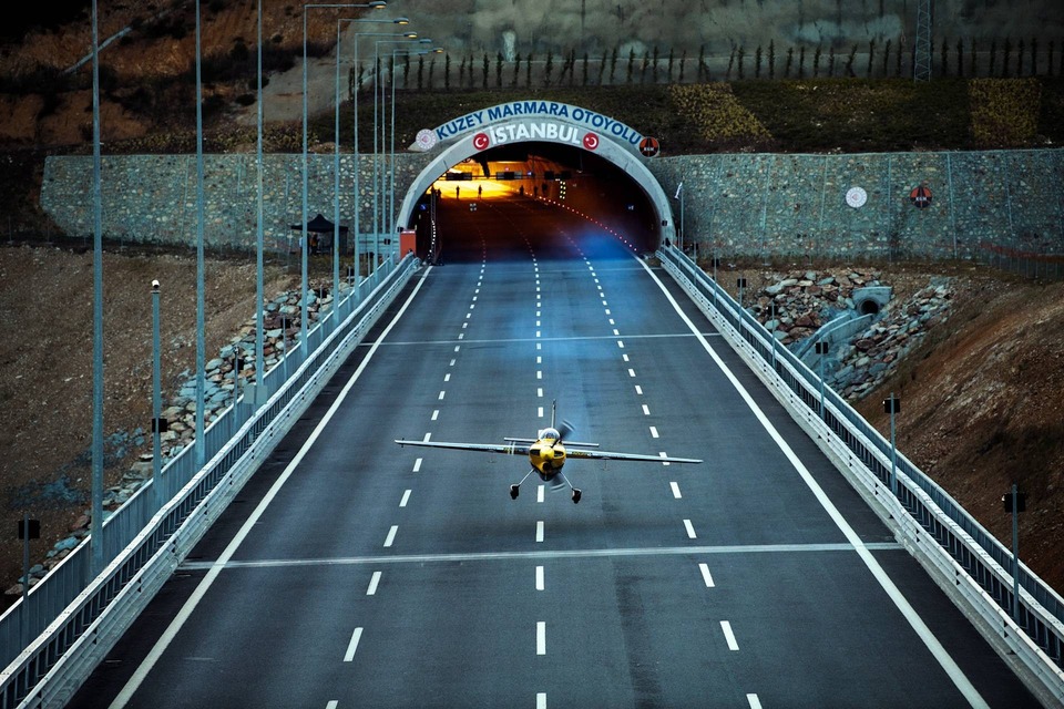 Dokumentarci Tunnel Pass