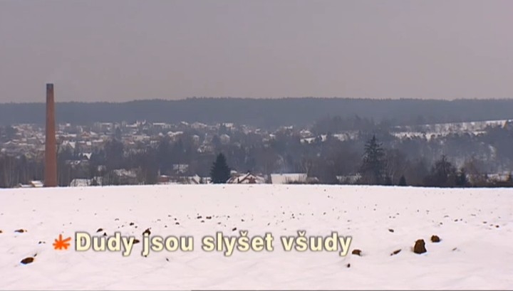 Dokument Dudy jsou slyšet všudy