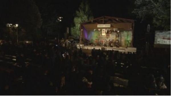 Výběr z vystoupení kapel na hlavní scéně Mohelnického dostavníku 2018