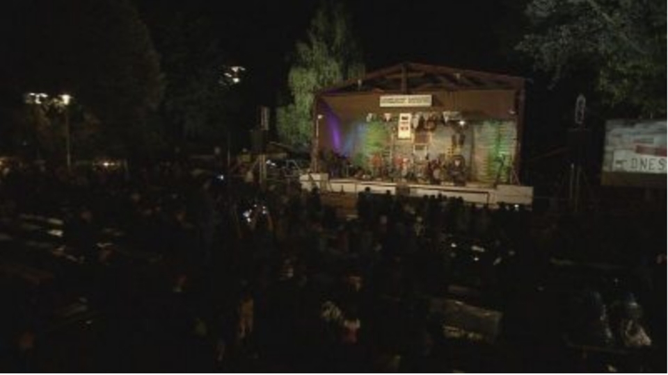 Výběr z&nbsp;vystoupení kapel na hlavní scéně Mohelnického dostavníku 2018