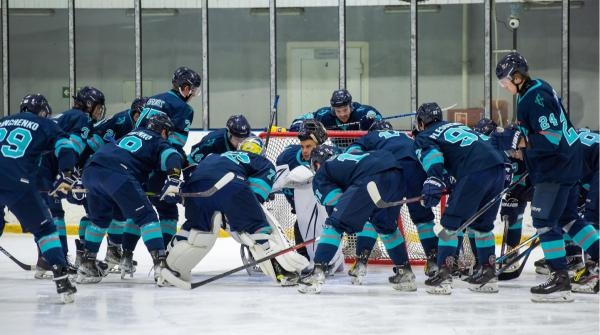 Хокей. Чемпіонат України. Крижинка - Київ Кепіталз