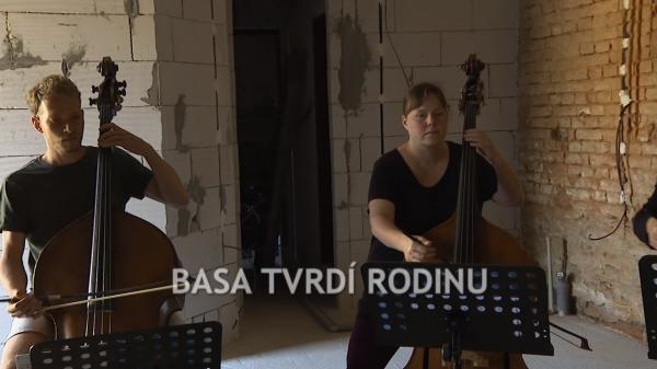 Basa tvrdí rodinu