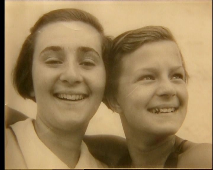 Documentary Dvije sestre
