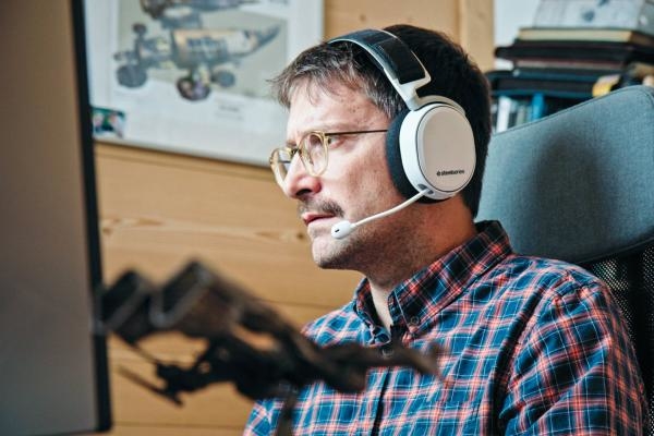 MMOS: Massive Multiplayer Online Science