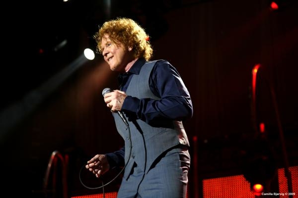 Simply Red v Montreux